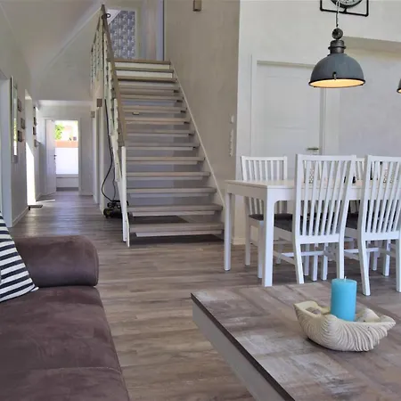 Witte Bank Holiday home *